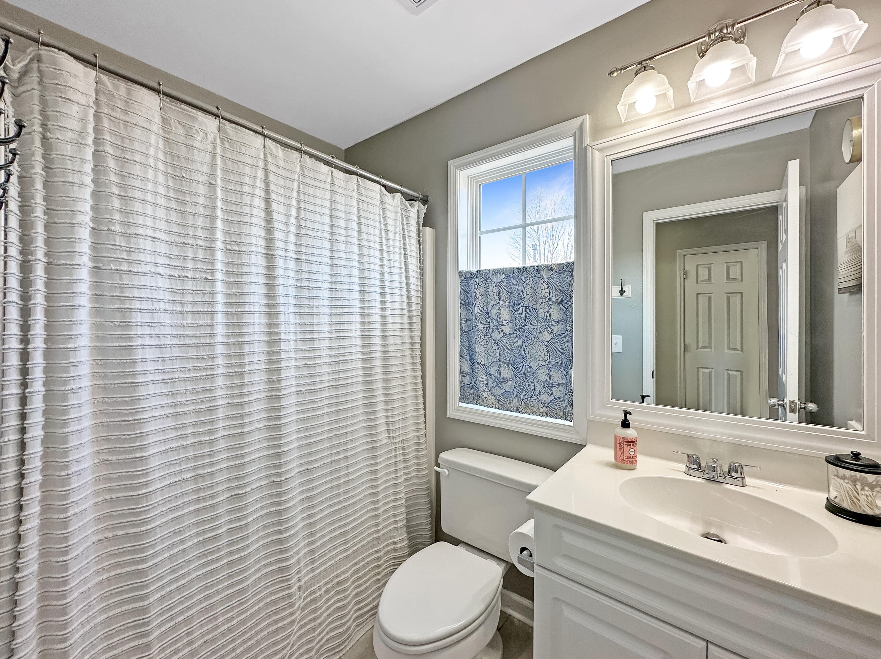 9393 Ayscough Rd, Summerville SC  29485-8676 exterior