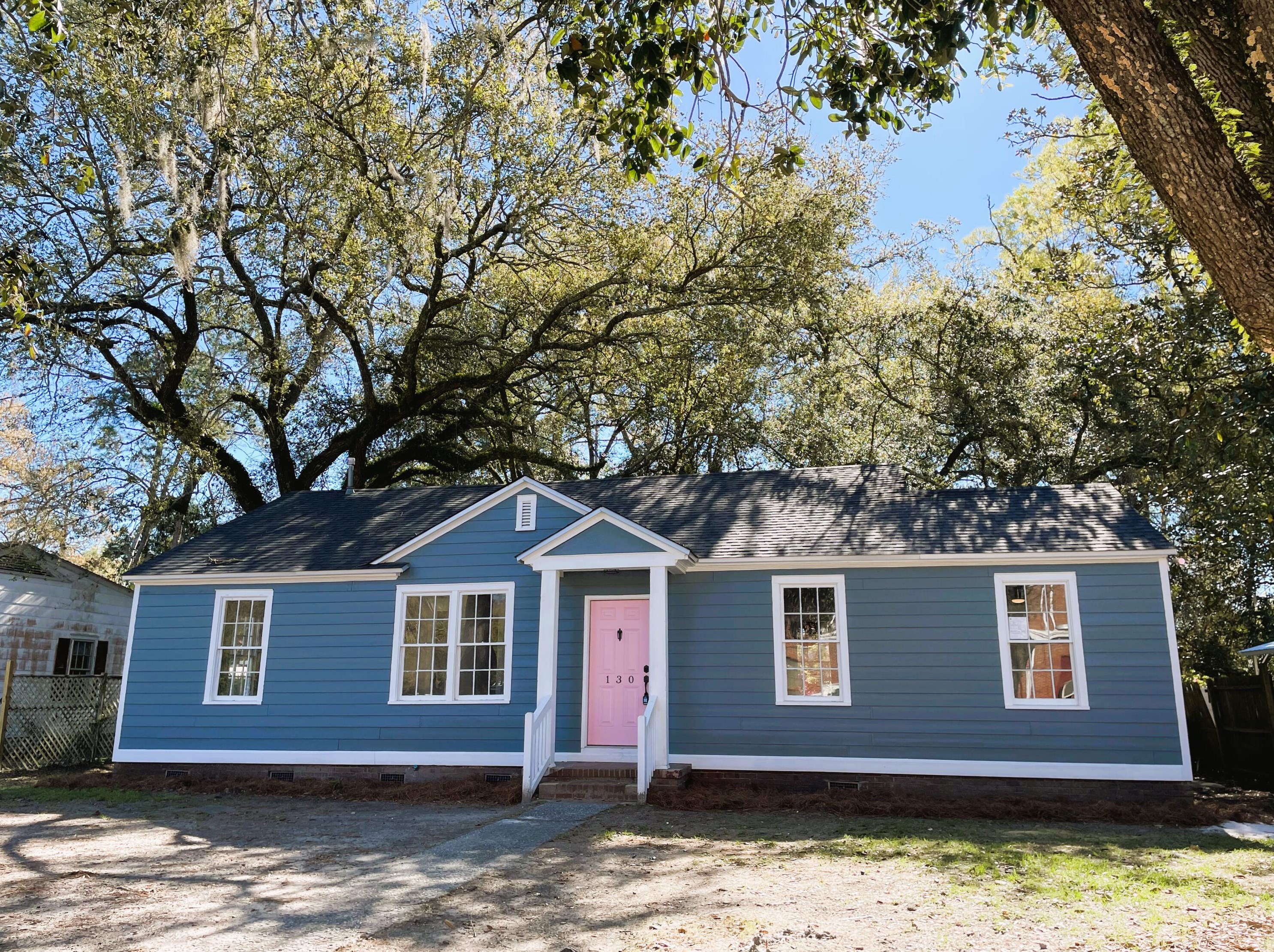 130 Strickland St, Walterboro, SC 29488-4154