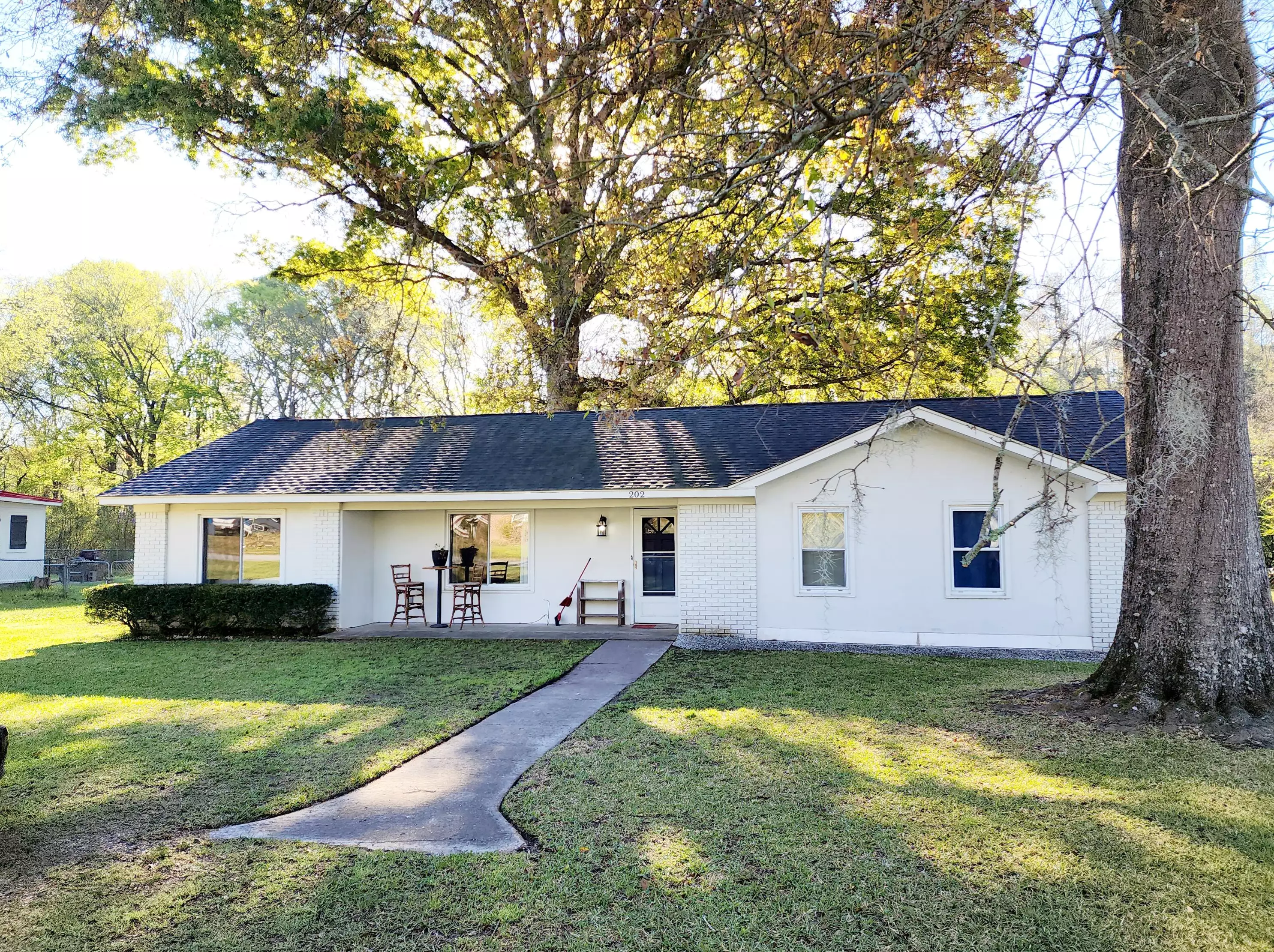 202 Sprucewood Dr, Summerville SC  29485-7828 exterior