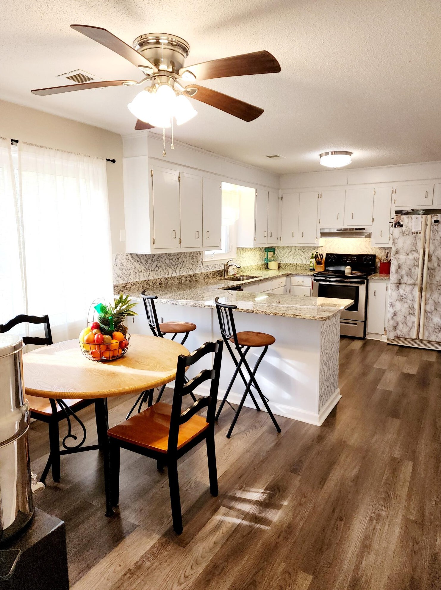 202 Sprucewood Dr, Summerville SC  29485-7828 exterior