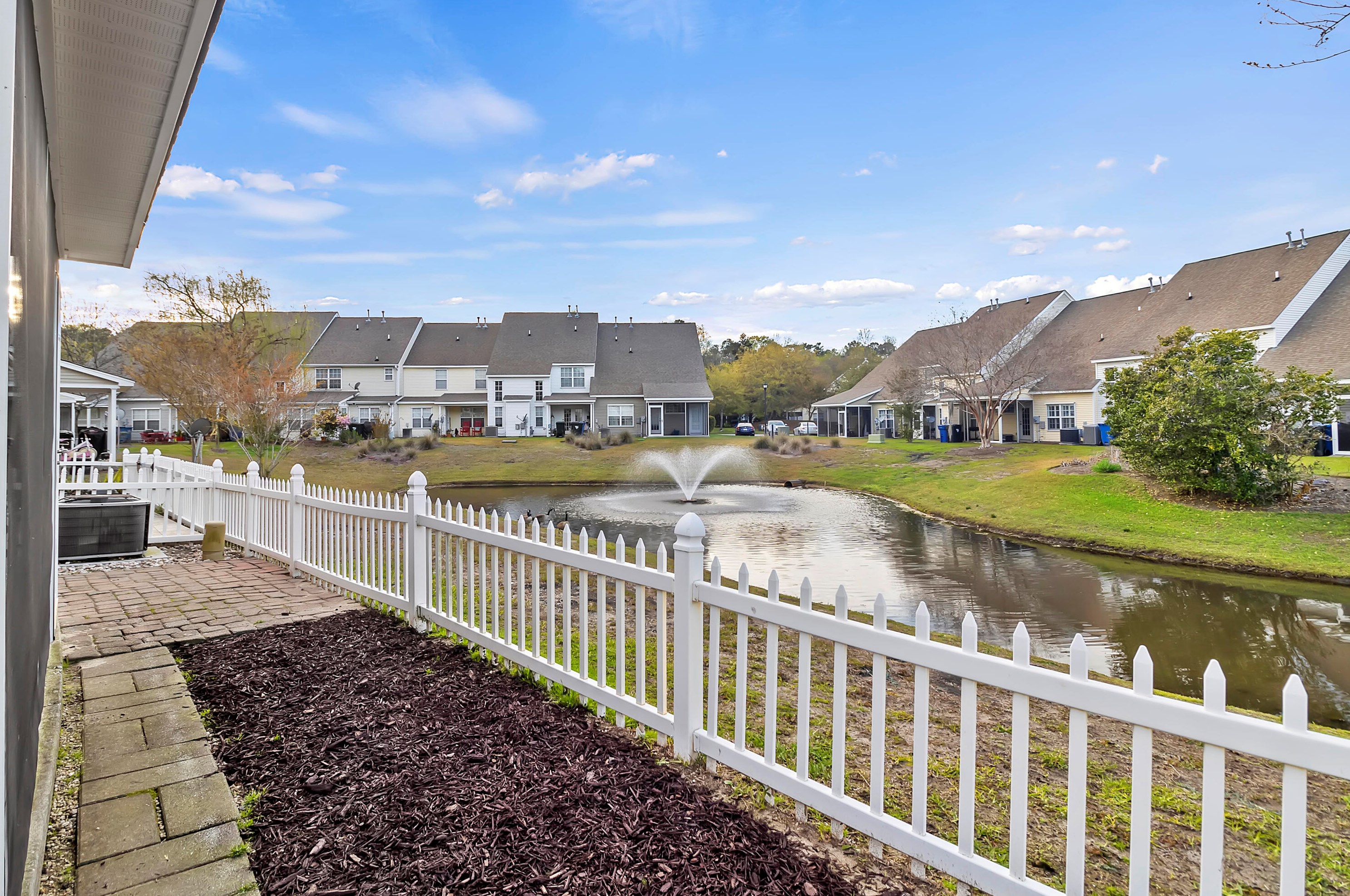 5221 Fernland Way, Charleston SC  29420-7573 exterior