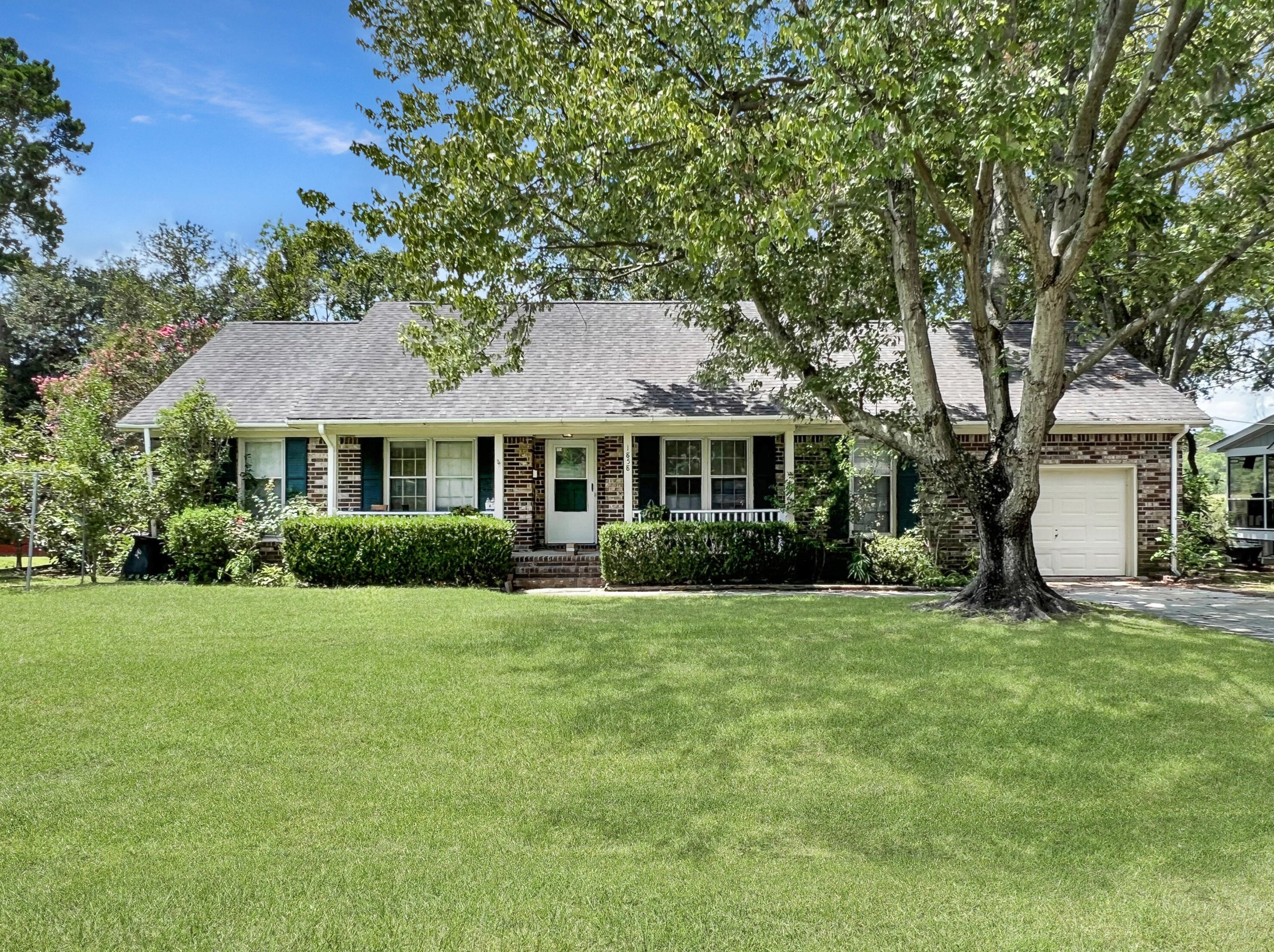 1858 Cestus Ln, Charleston, SC 29414