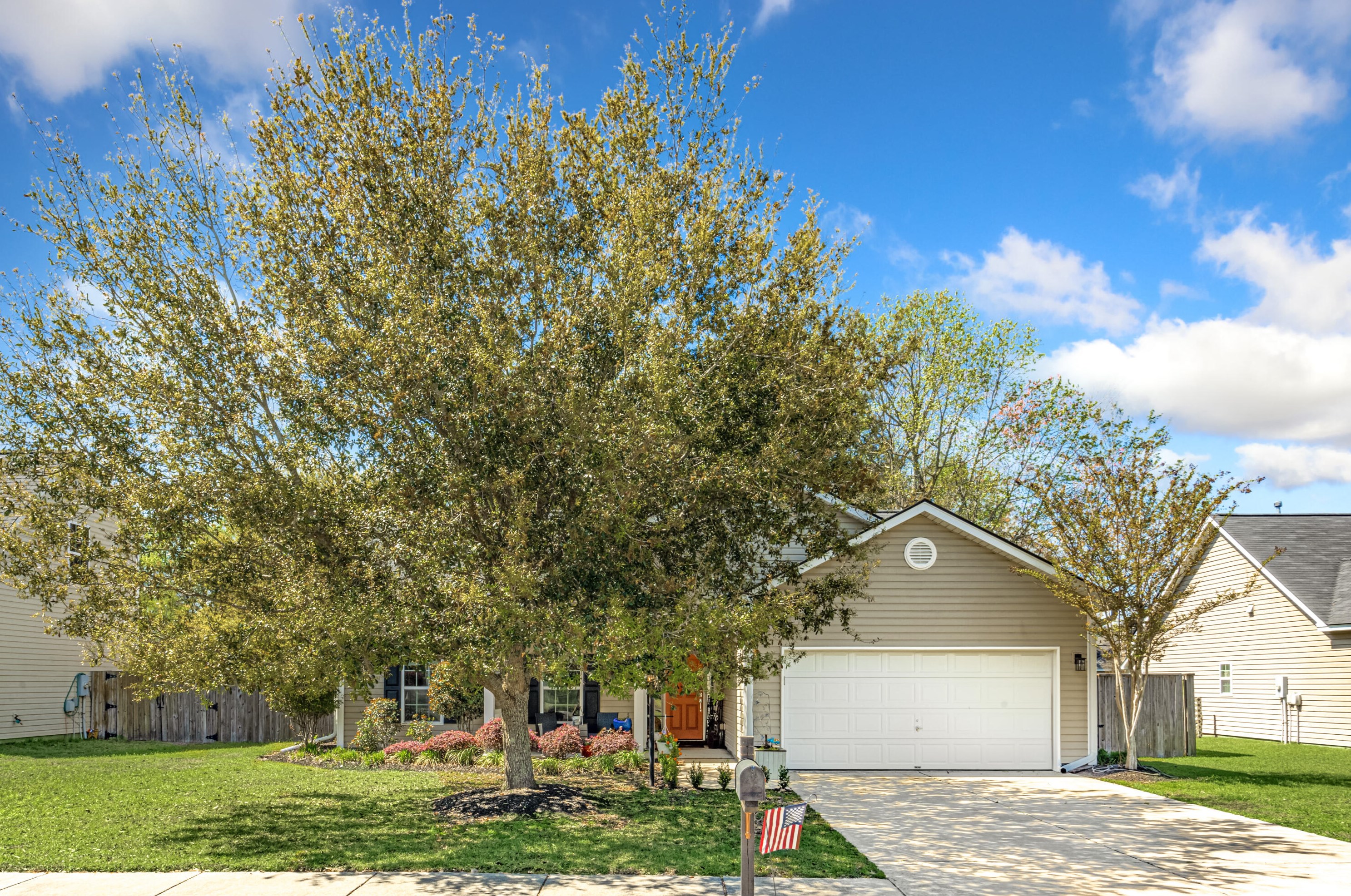 1163 Hazymist Ln, Johns Island, SC 29455