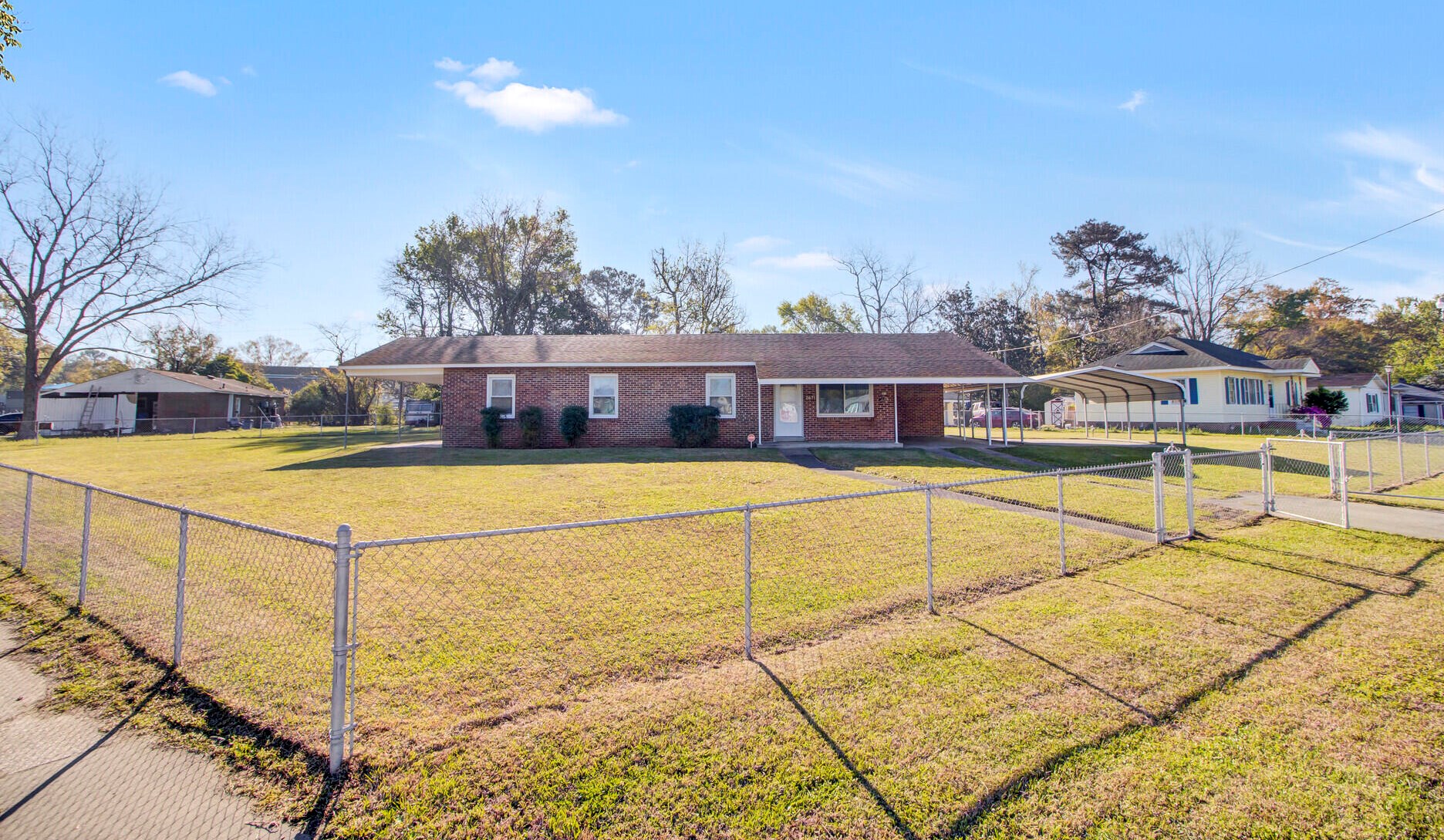 2671 Leeds Ave, Charleston, SC 29405-6852