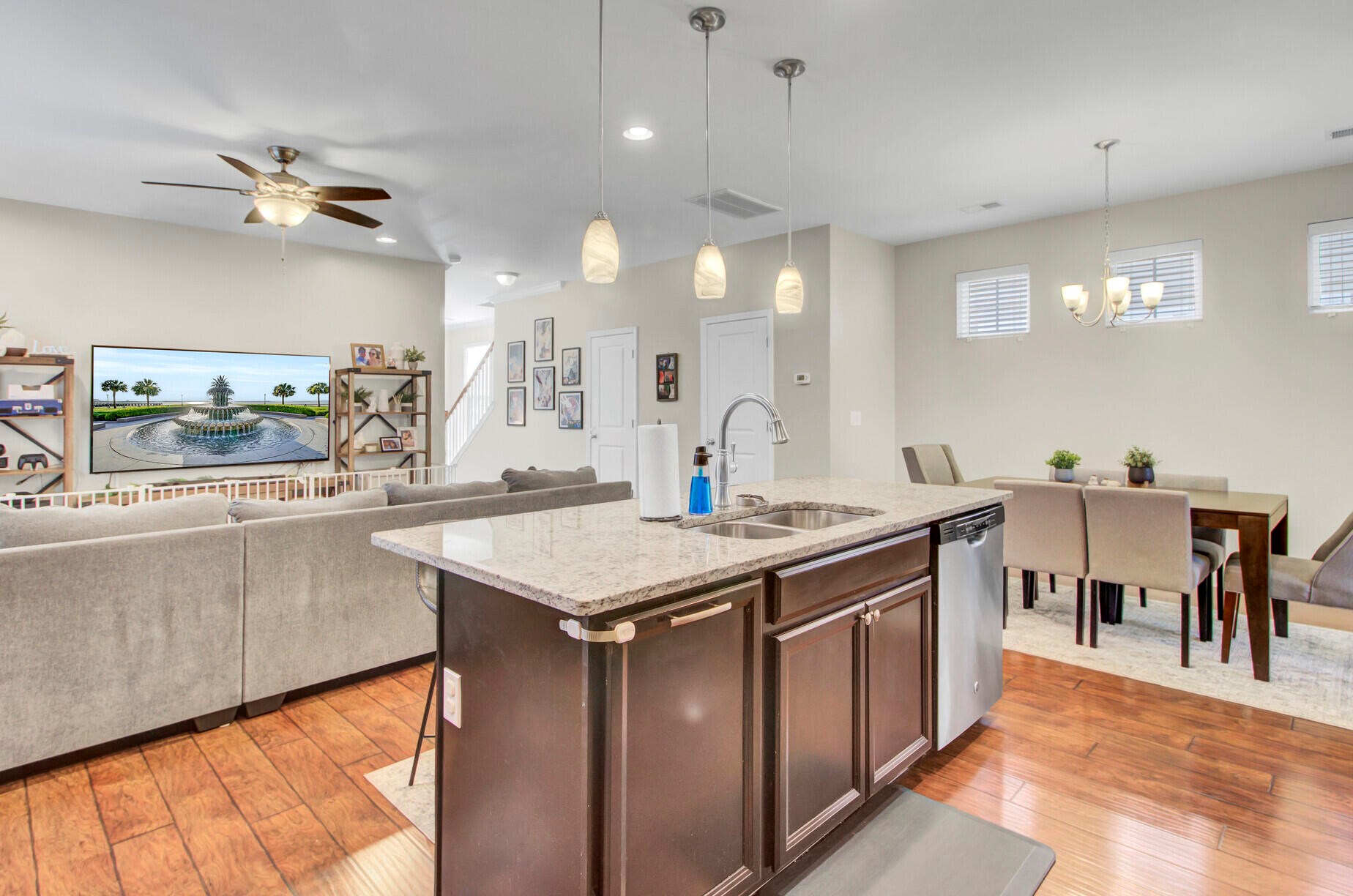 2402 Poplar Grove Pl, Summerville SC  29483-1644 exterior