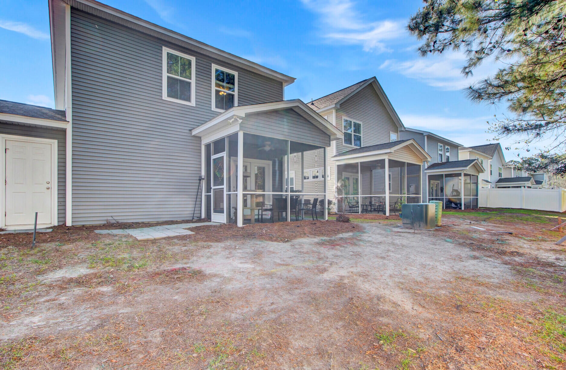 2402 Poplar Grove Pl, Summerville SC  29483-1644 exterior