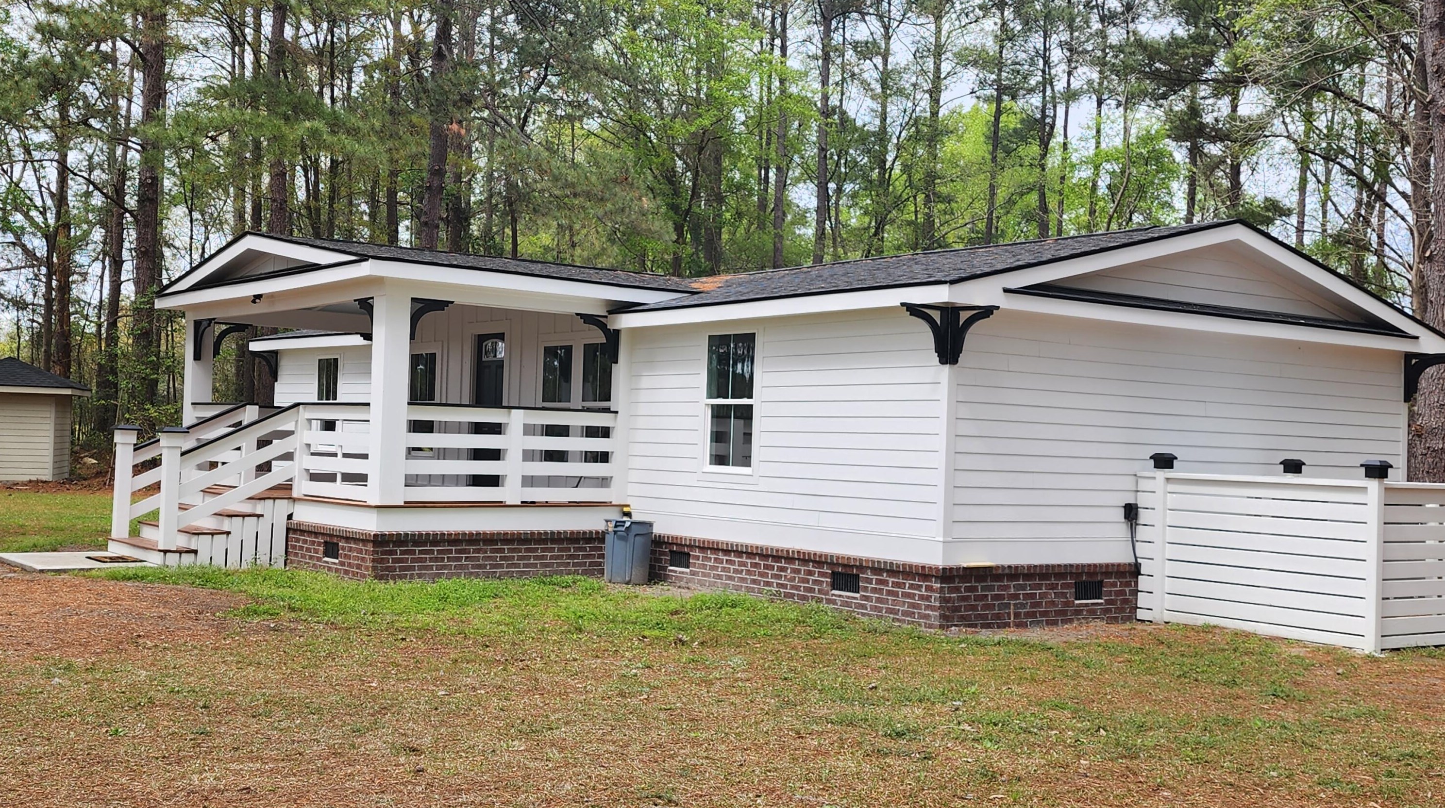 1033 Dawson St, Eutawville, SC 29048