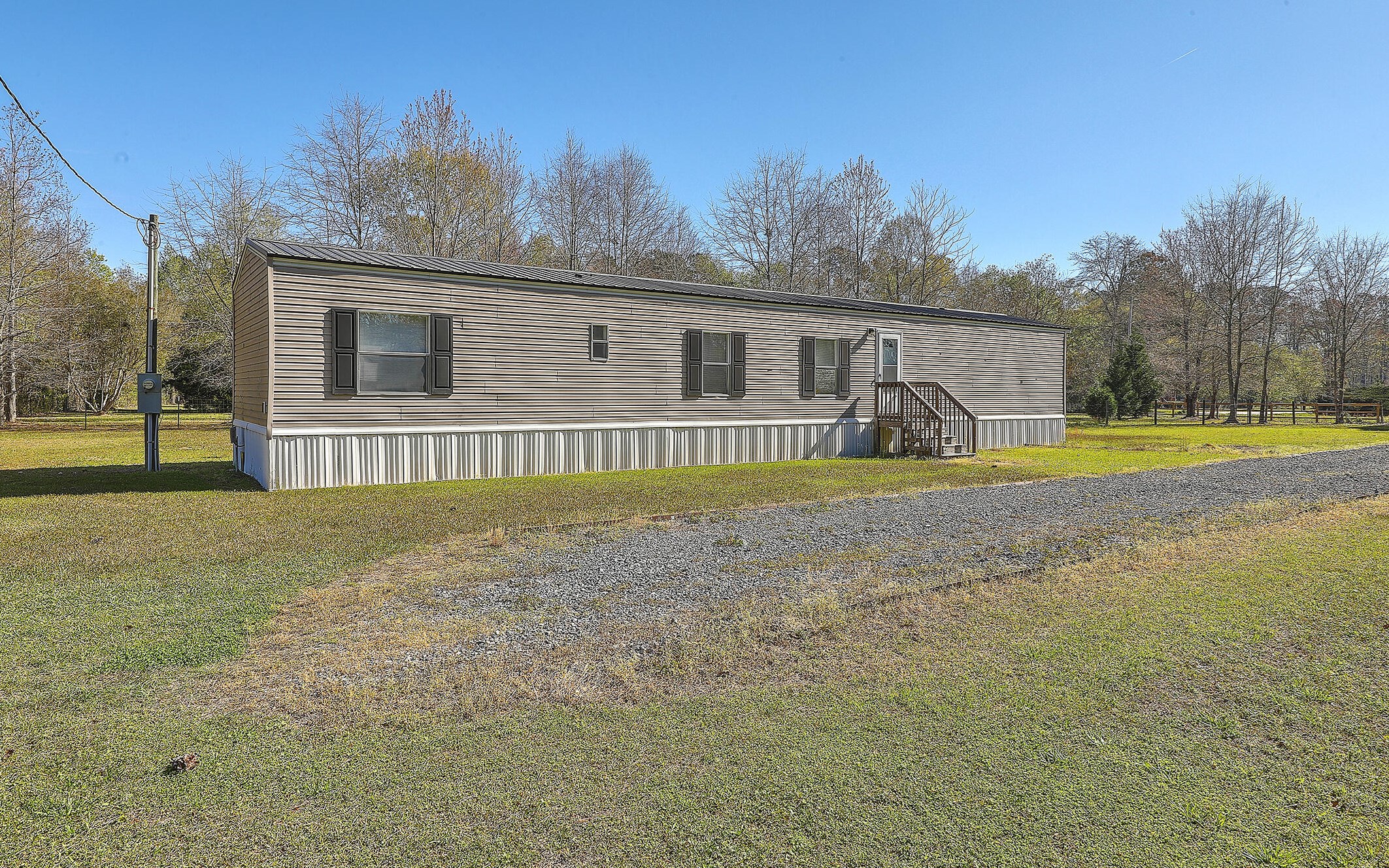 220 Dakota Cir, Cottageville, SC 29435