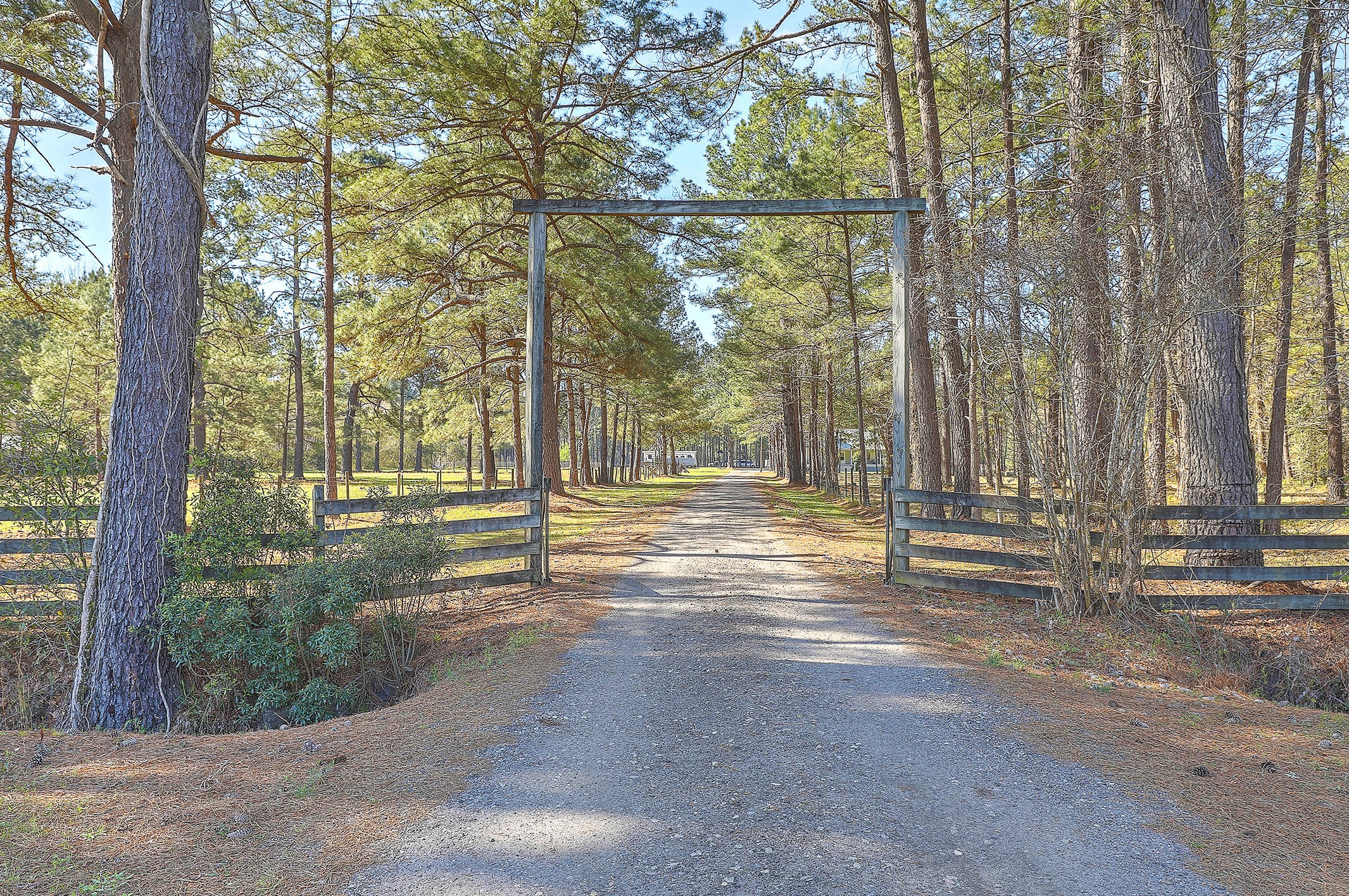 2220 Wesley Grove Rd, Cottageville, SC 29435