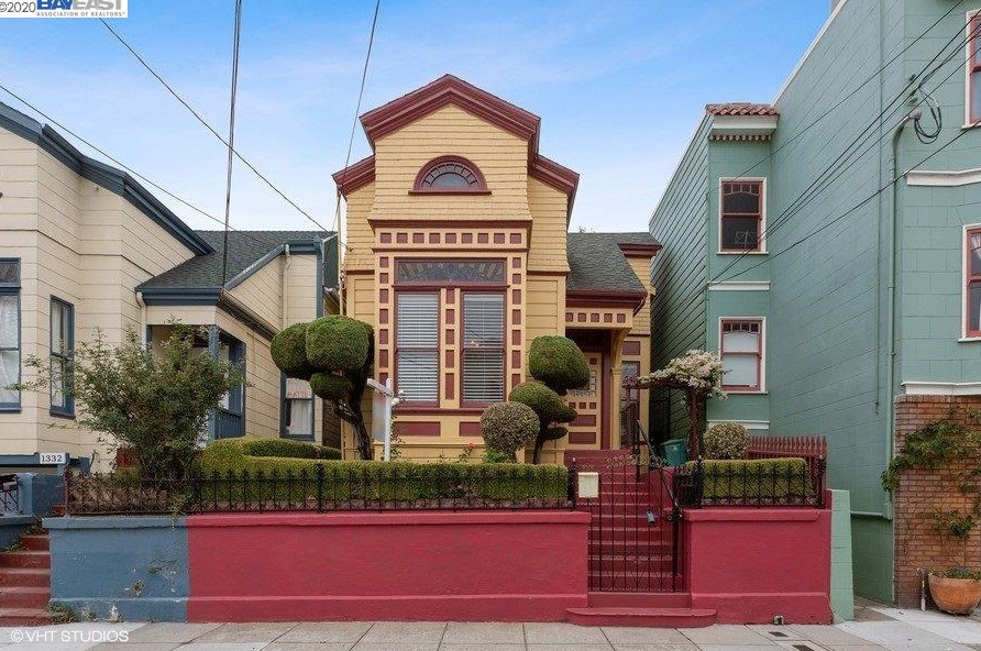 1328 York St, San Francisco, CA 94110-4230