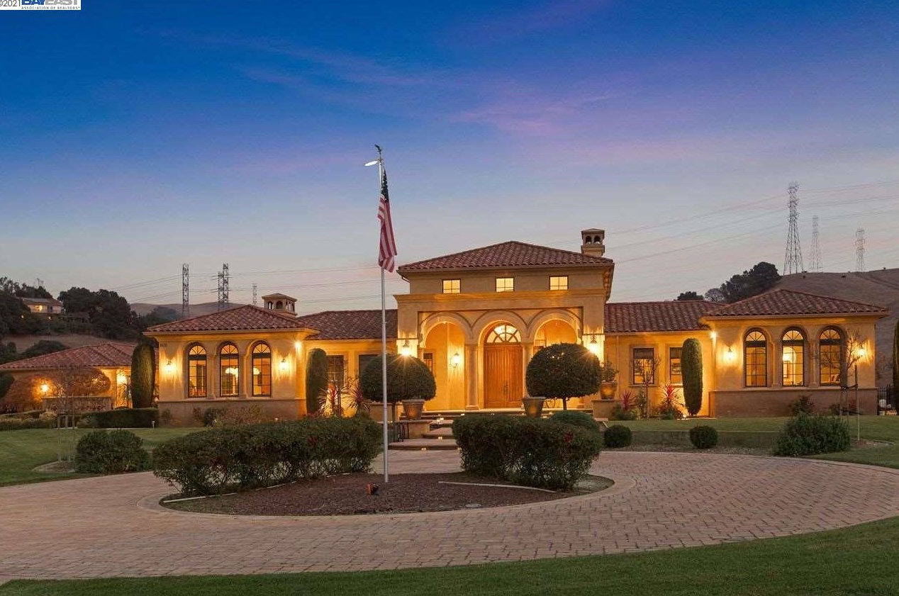 5115 Sheridan Rd, Sunol, CA 94586