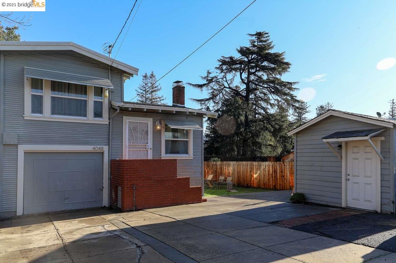 4048 Lyon Ave, Oakland, CA 94601-3834