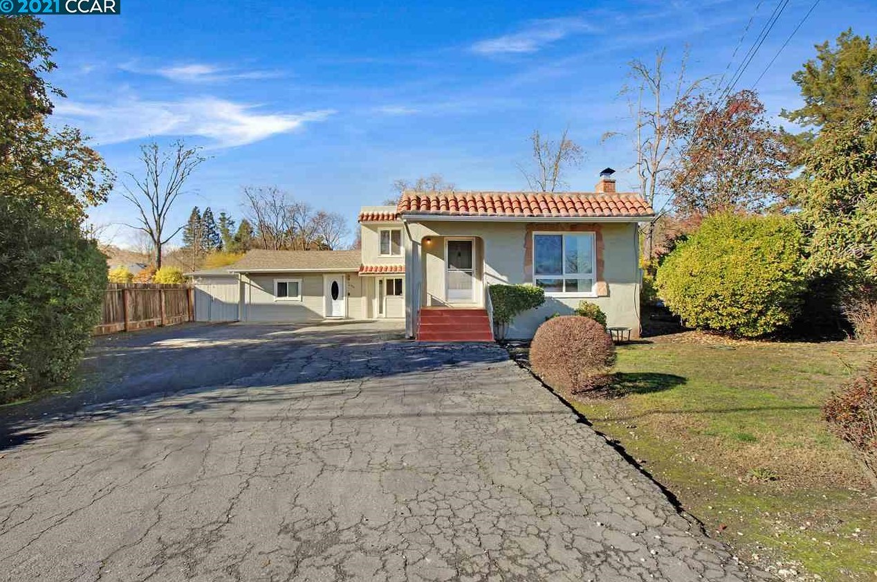 943 Mountain View Dr, Lafayette, CA 94549-3728