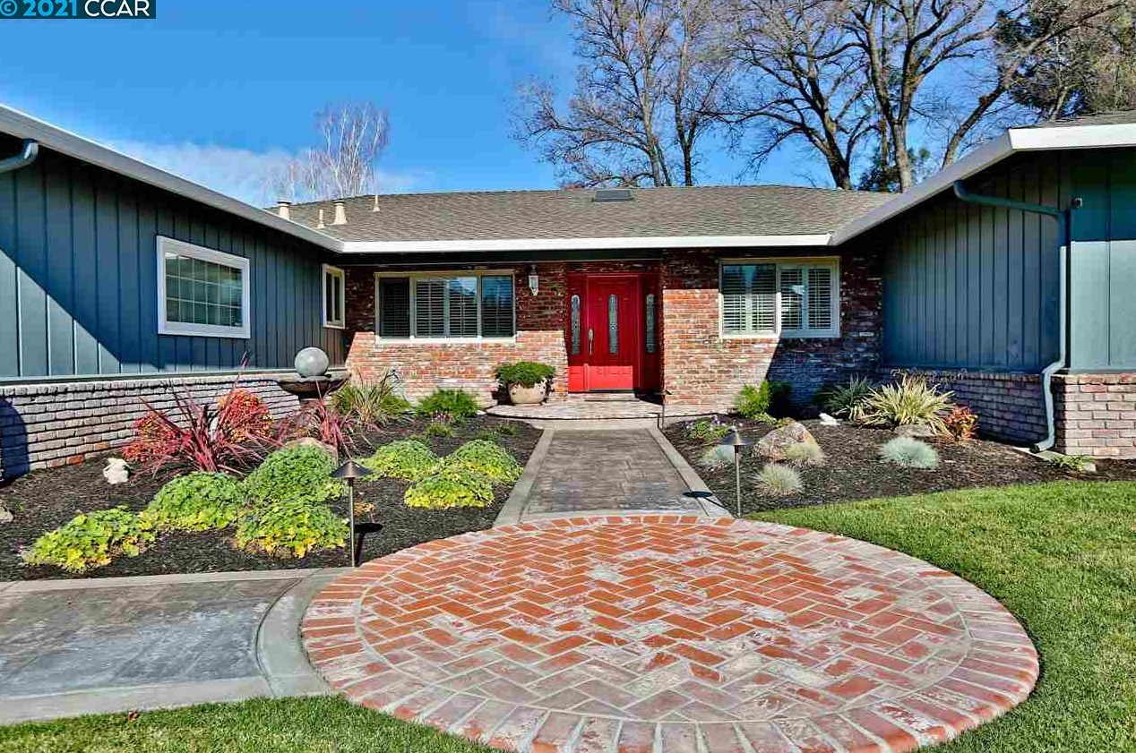 2300 English Ct, Walnut Creek, CA 94598-3431