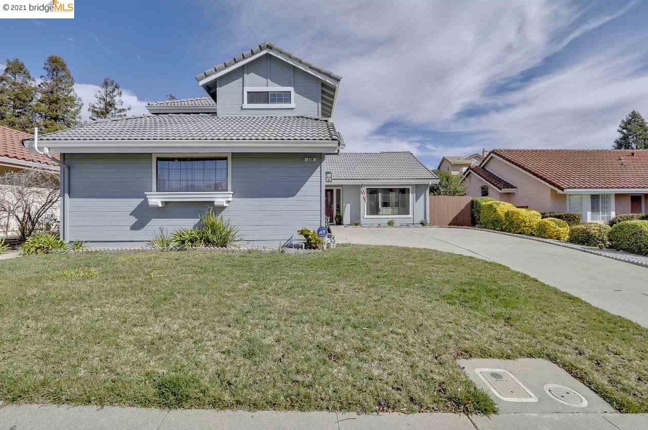238 Hawkins St, Vallejo, CA 94591-7001