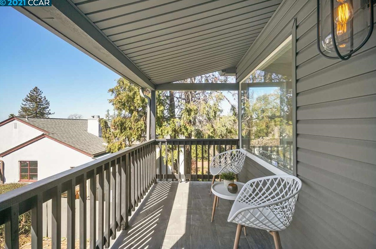 7620 Sterling Dr, Oakland, CA 94605-3021