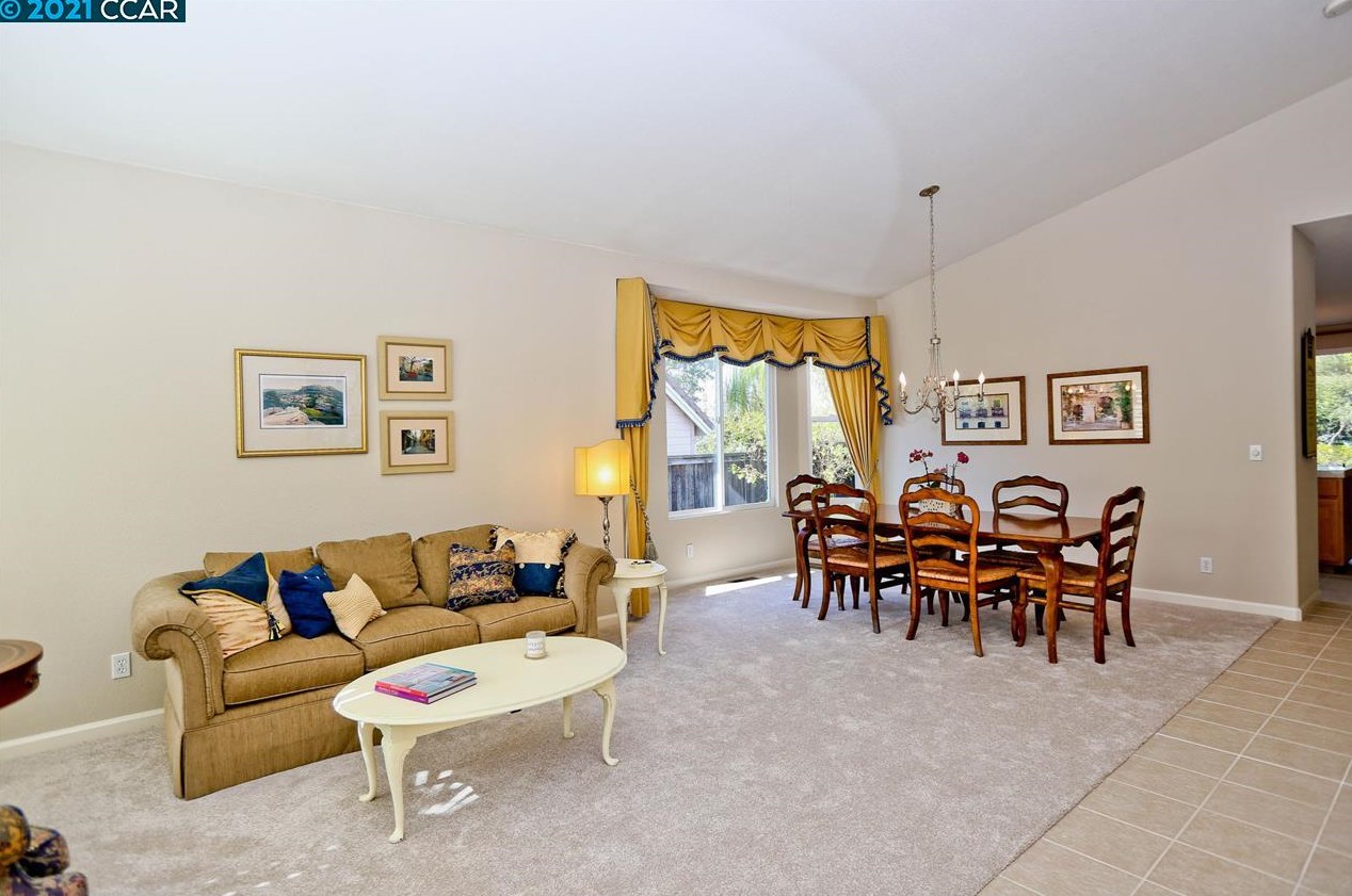 4013 Hummingbird Way, Clayton, CA 94517-1910