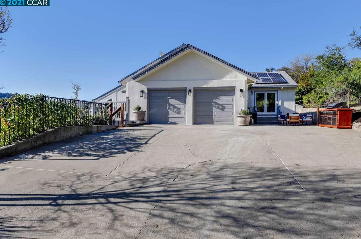 25 Camino Ct, Lafayette, CA 94549-3259