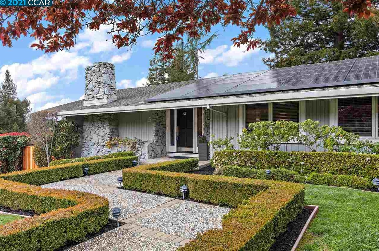 5 Newberry Pl, Moraga, CA 94556-2128