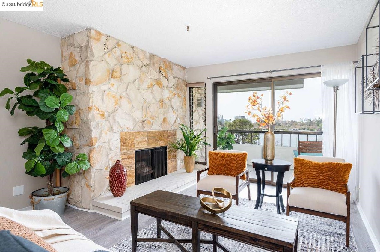 1830 Lakeshore Ave #403, Oakland, CA 94606