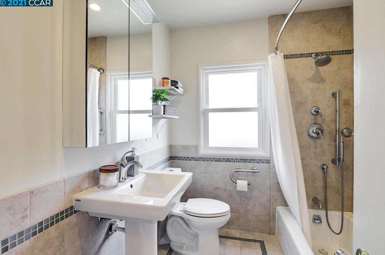 3801 Ardley Ave, Oakland CA 94602-1616 exterior