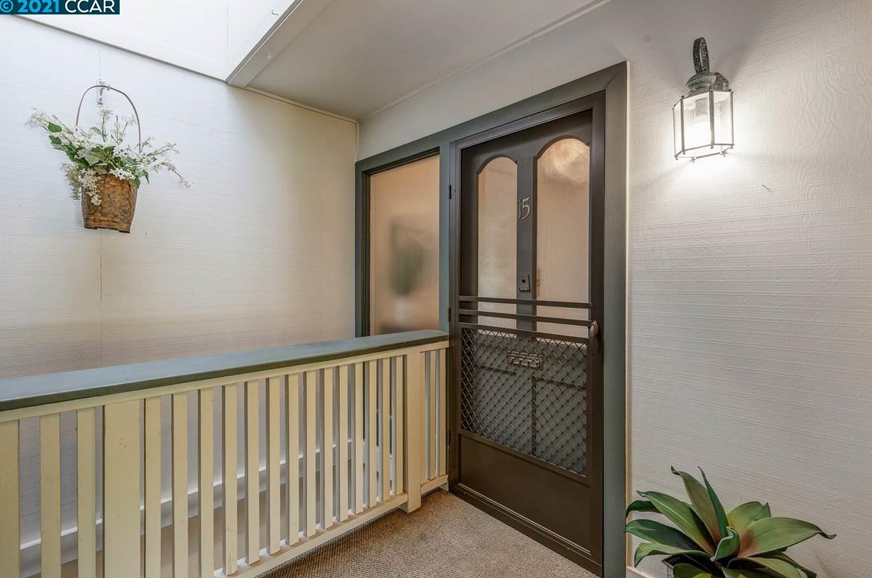 1548 Golden Rain Rd, Walnut Creek CA  94595-2103 exterior