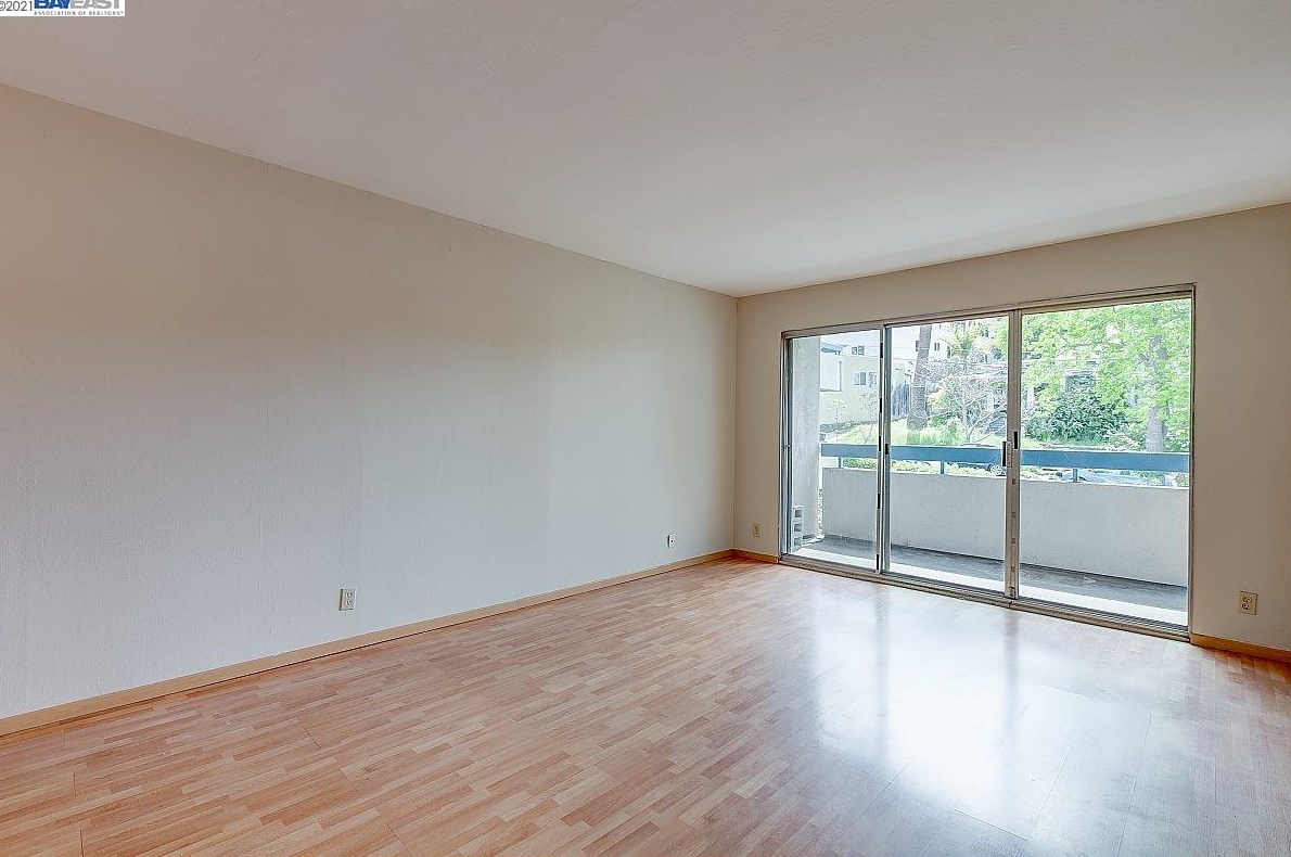 385 Jayne Ave #209, Oakland, CA 94610