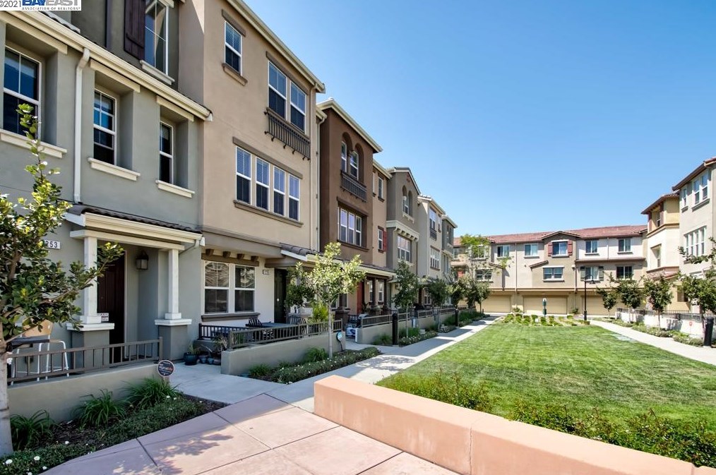 1251 George Cir, Hayward, CA 94541