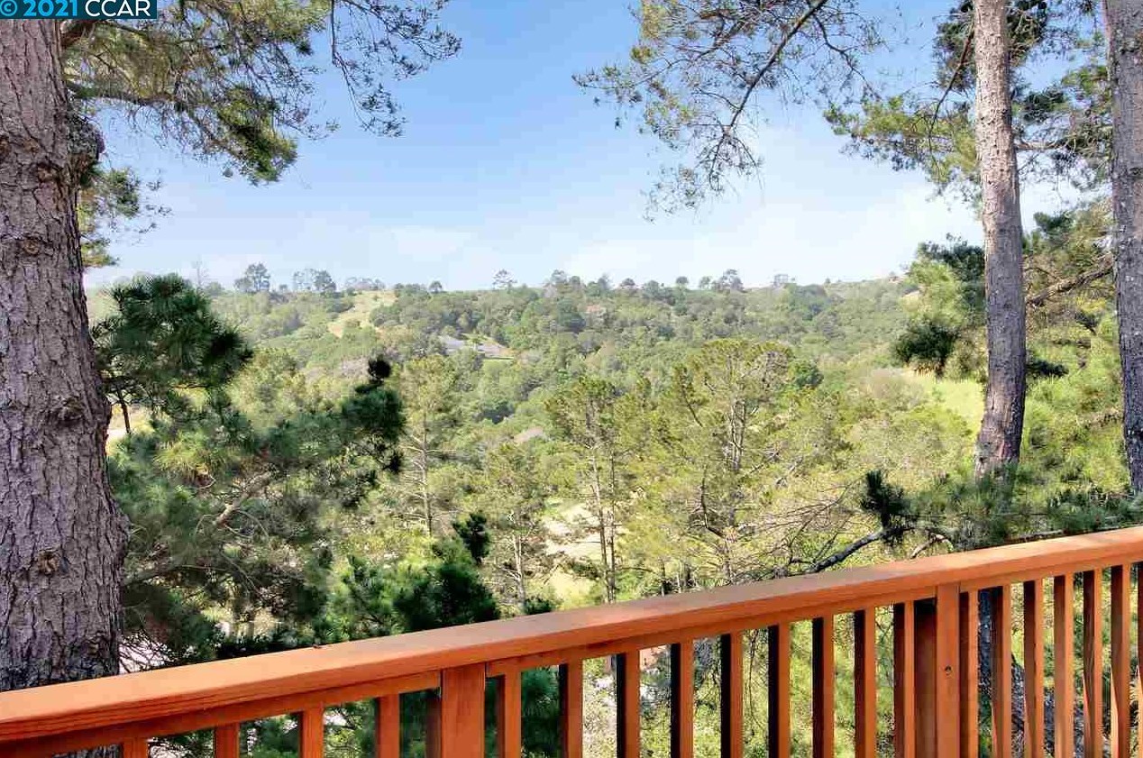 1962 Ascot Dr, Moraga, CA 94556-1449