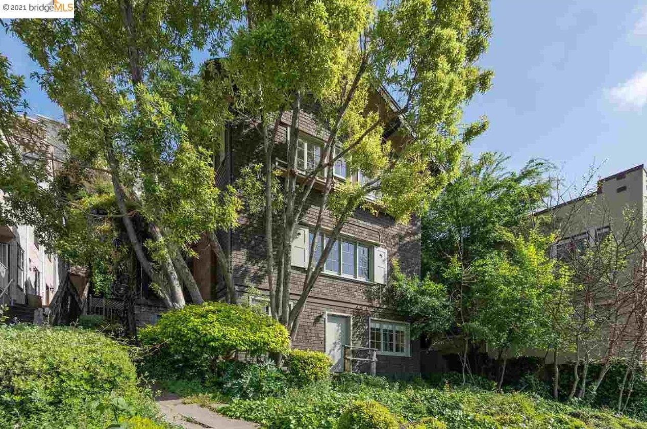 2626 Harrison St, Oakland, CA 94612