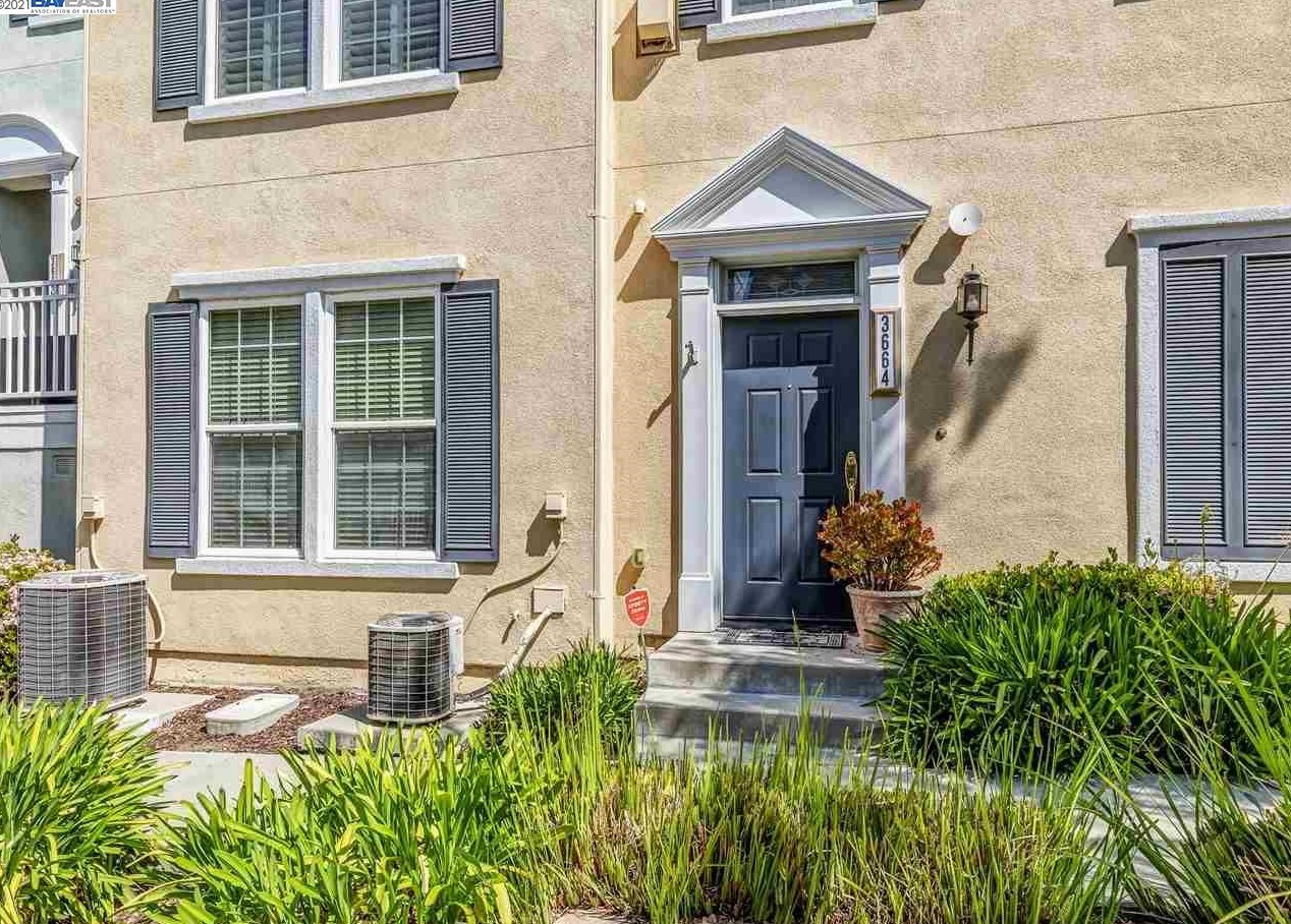 3664 Whitworth Dr, Pleasanton, CA 94568