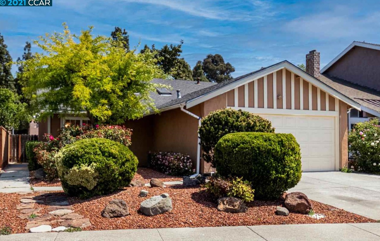 727 Seacliff Ct, Rodeo CA  94572-2005 exterior