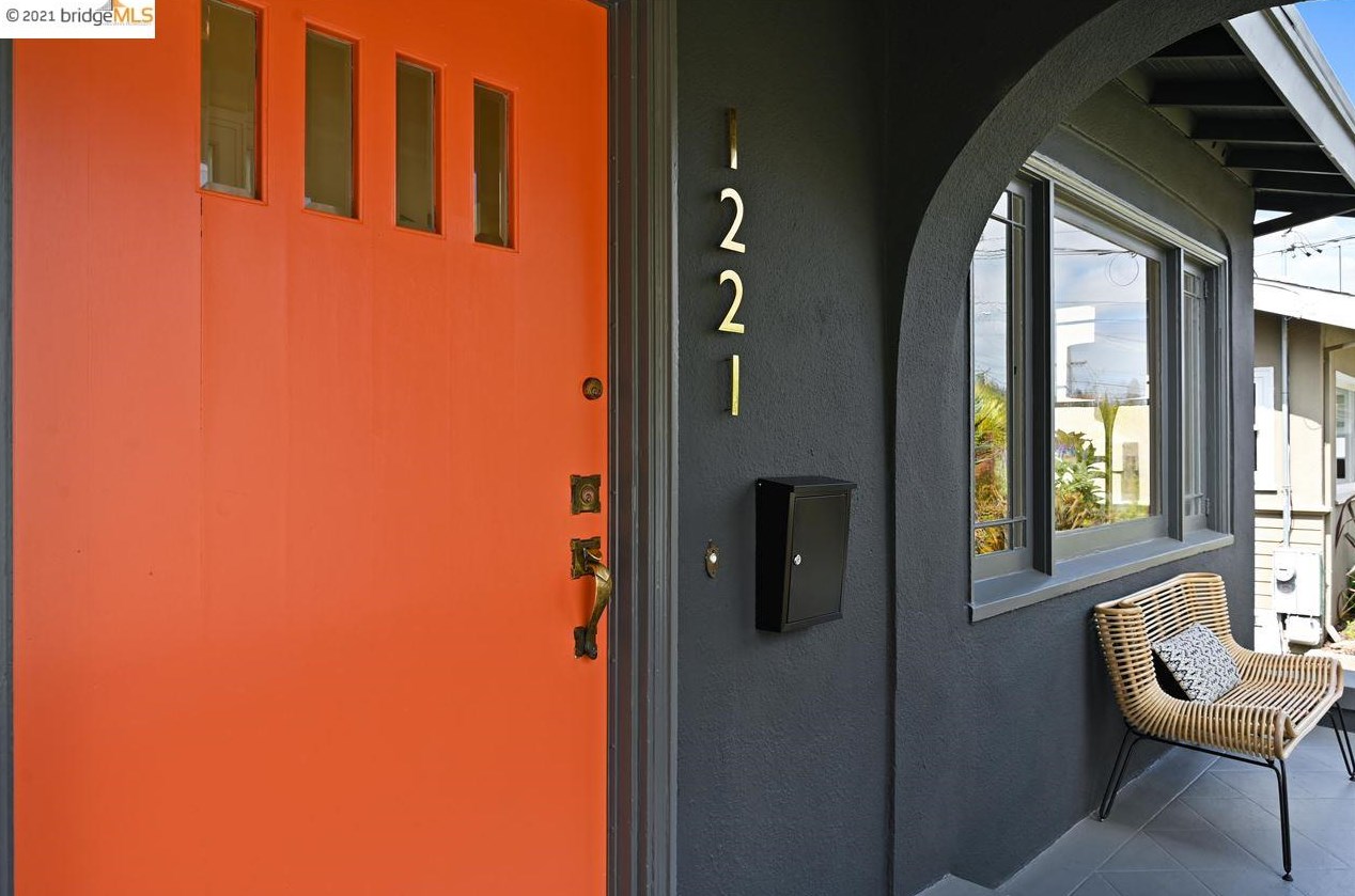 1221 Hampel St, Oakland, CA 94602