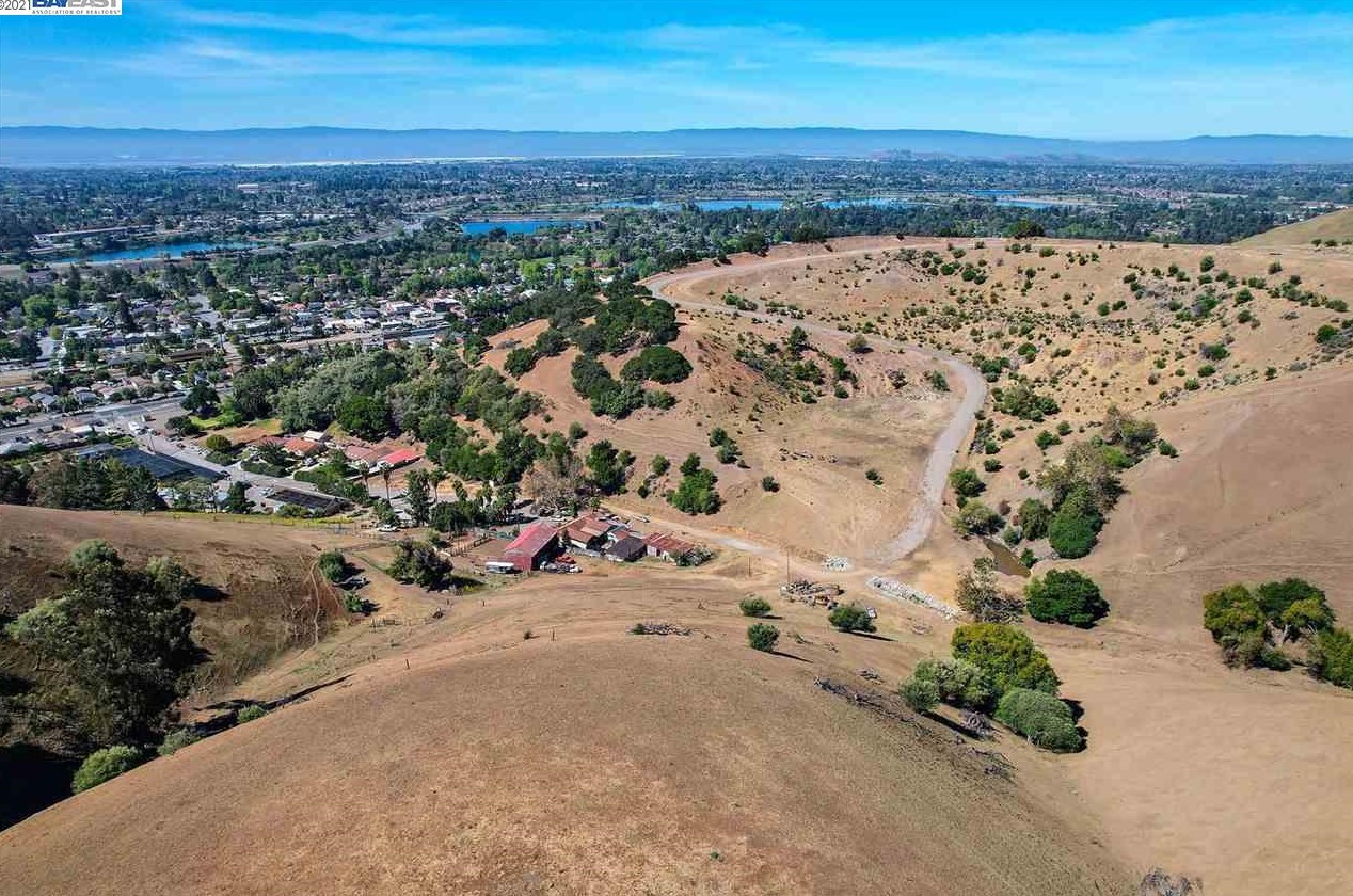 350 Mayhews Rd, Fremont, CA 94536-1712