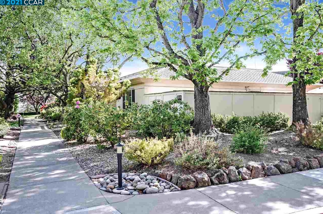 2013 Skycrest Dr, Walnut Creek CA  94595-1804 exterior
