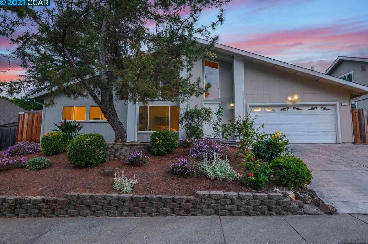 8 Duffy Ct, Concord, CA 94523-1708