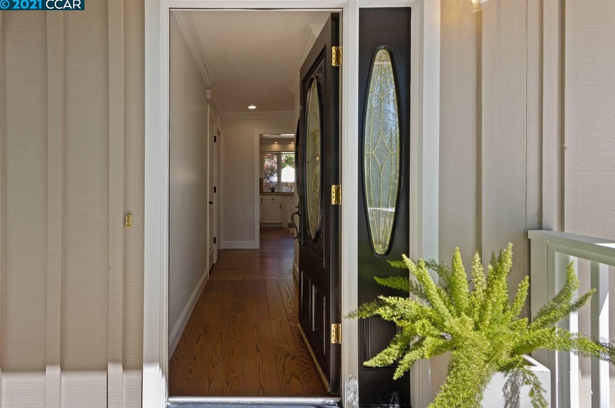 3 Totterdell Ct, Orinda, CA 94563