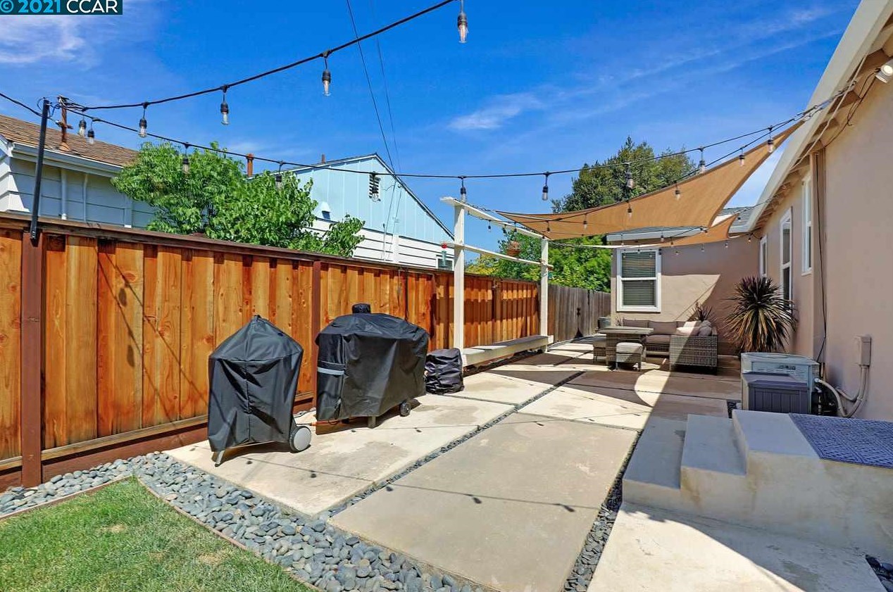 2704 Birch Ave, Concord CA  94520-1716 exterior