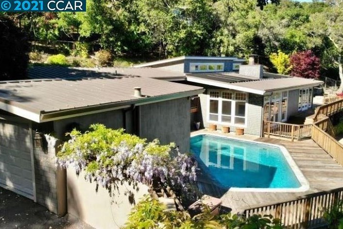 20 La Campana Rd, Orinda, CA 94563
