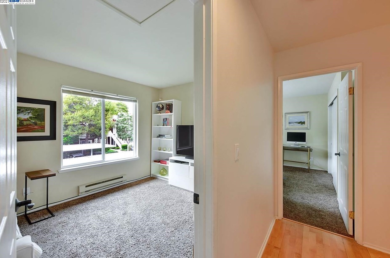 150 Marina Lakes Dr, Richmond CA  94804-7453 exterior