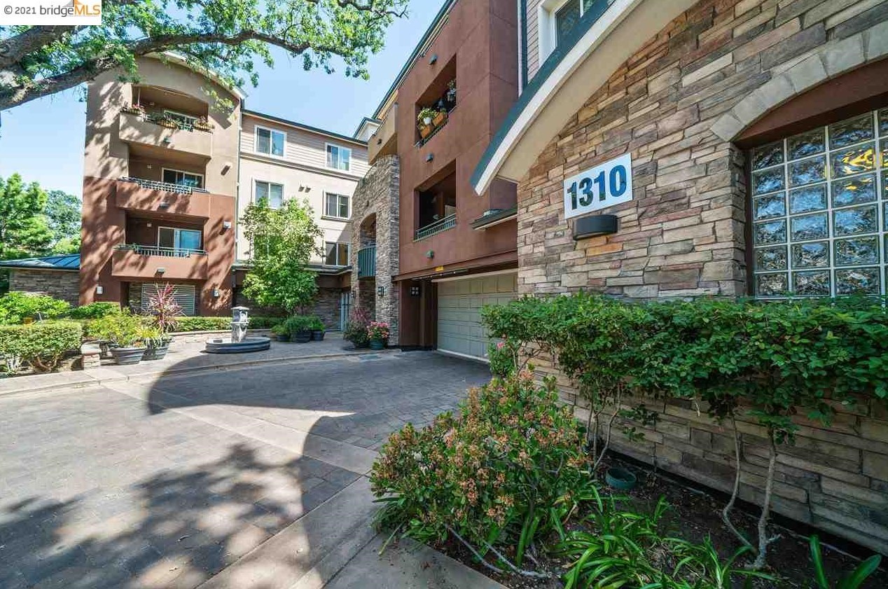 1310 Creekside Dr, Walnut Creek CA  94596-5740 exterior