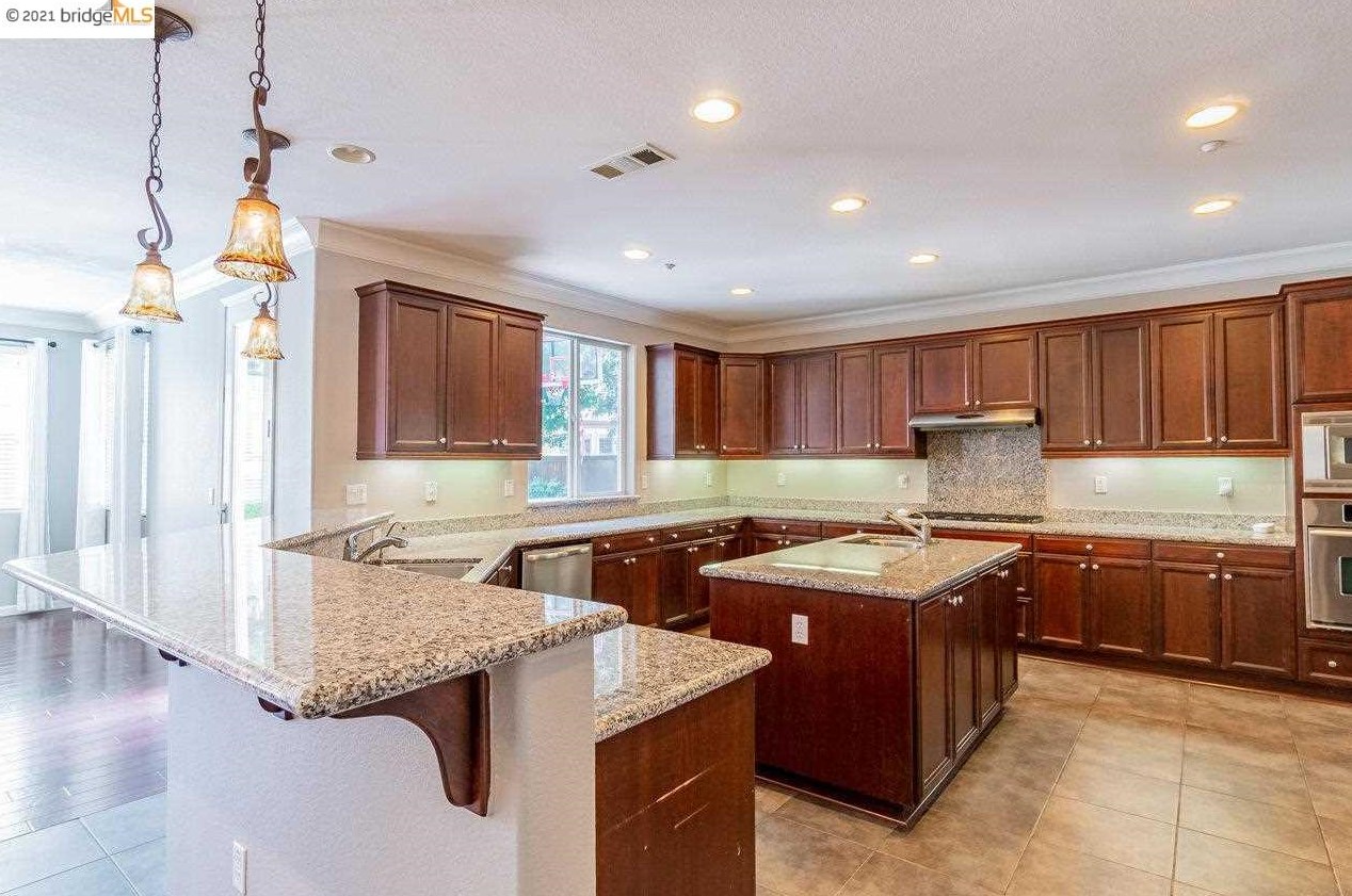 572 Caraway Dr, Los Angeles CA  94513-2350 exterior