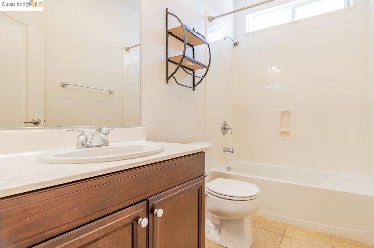 572 Caraway Dr, Los Angeles CA  94513-2350 exterior