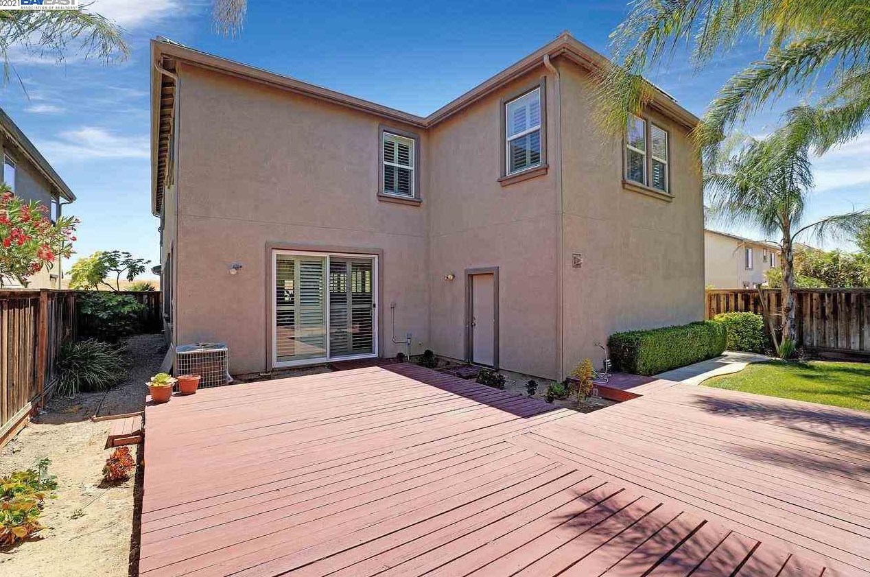 17741 Mckee Blvd, Lathrop, CA 95330
