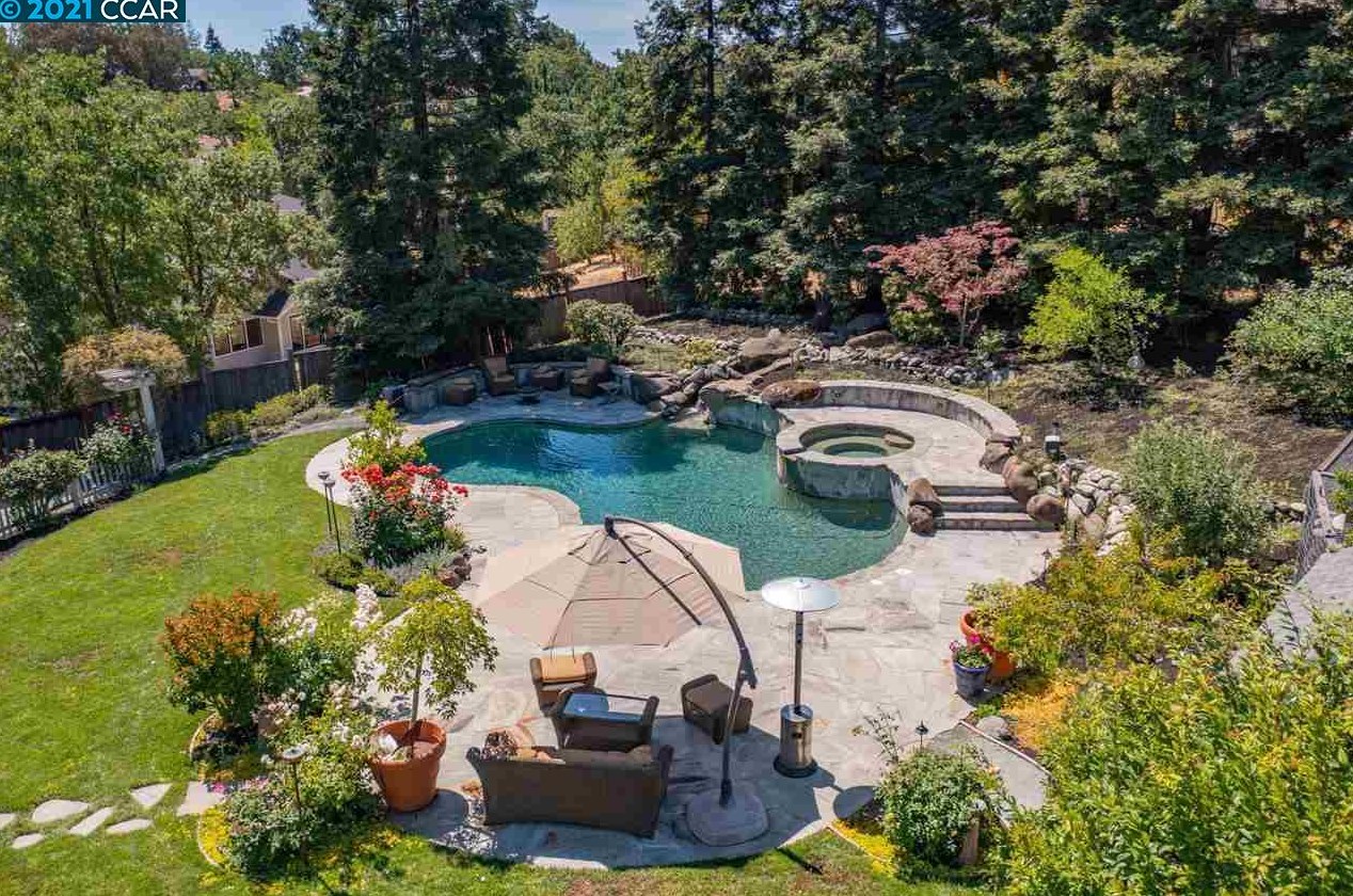 1046 Scots Ln, Walnut Creek, CA 94596-5431