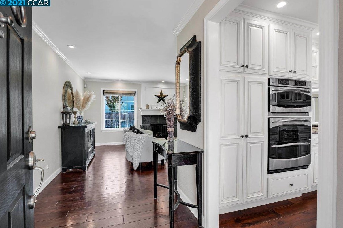 9529 Sand Point Dr, San Ramon, CA 94583