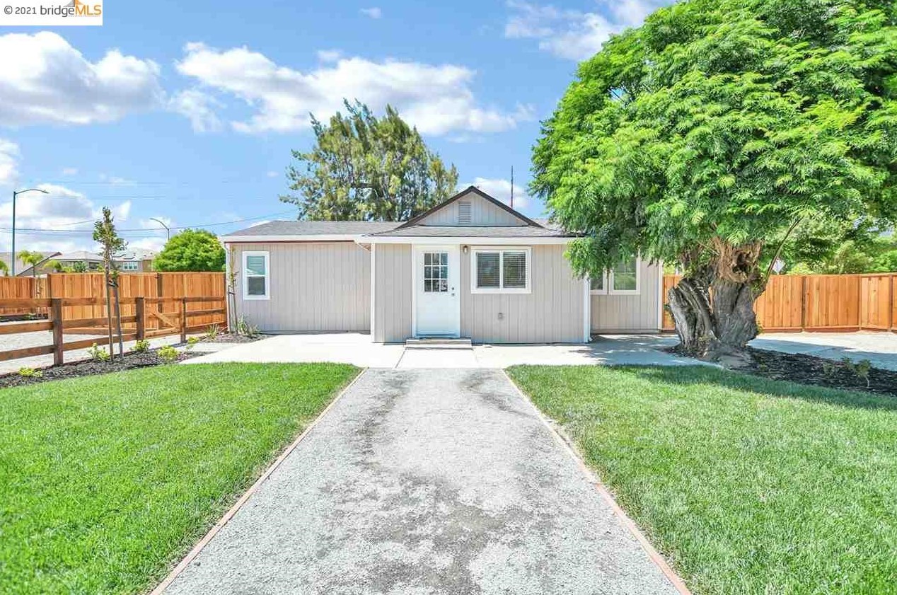 951 Bonnie Ln, Los Angeles CA  94513-5465 exterior
