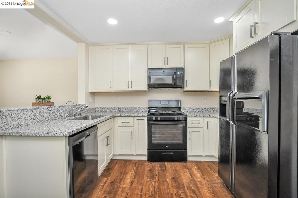 951 Bonnie Ln, Los Angeles CA  94513-5465 exterior