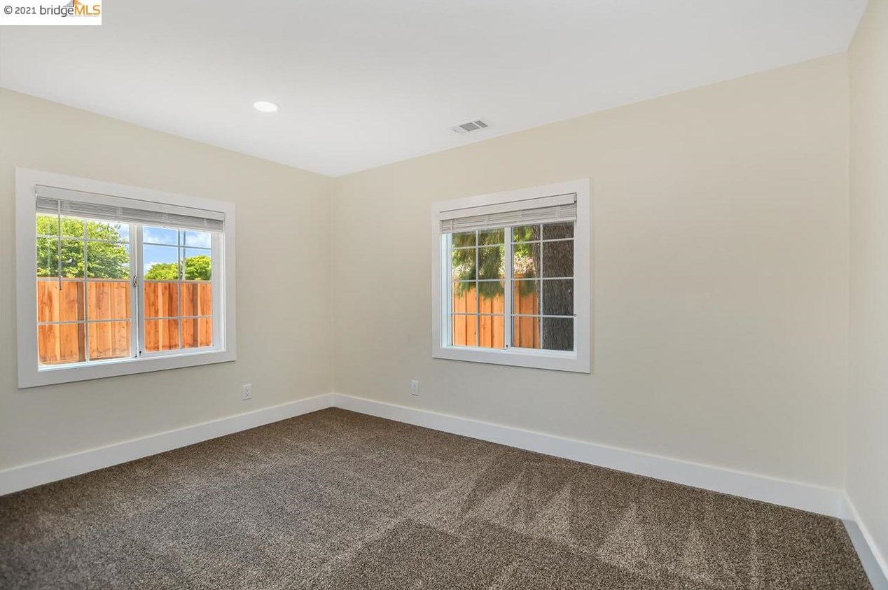 951 Bonnie Ln, Los Angeles CA  94513-5465 exterior