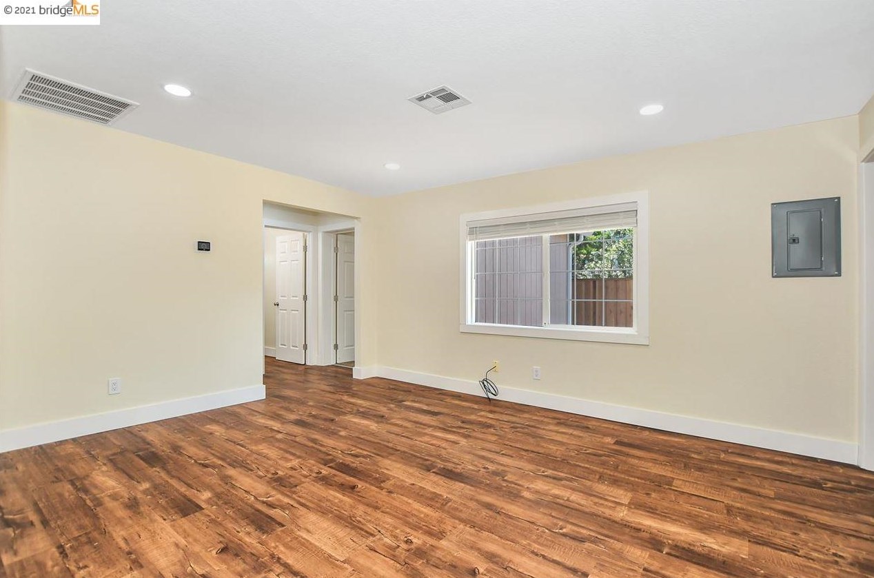 951 Bonnie Ln, Los Angeles CA  94513-5465 exterior